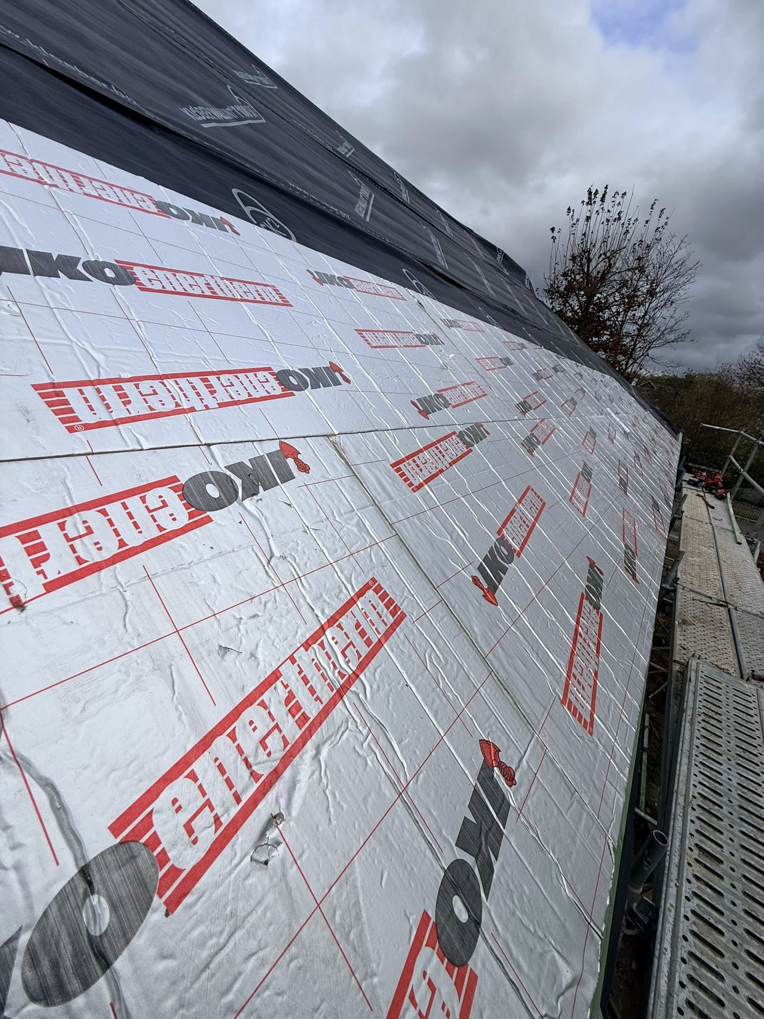 Chantier toiture - Pose isolation Sarking